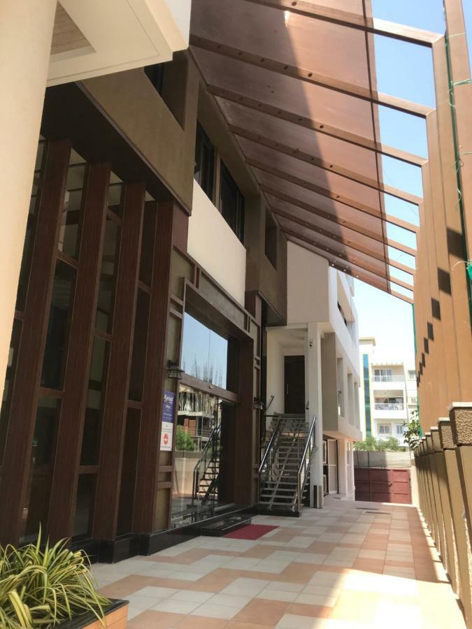 Kyriad Hotel Solapur By Othpl Zewnętrze zdjęcie