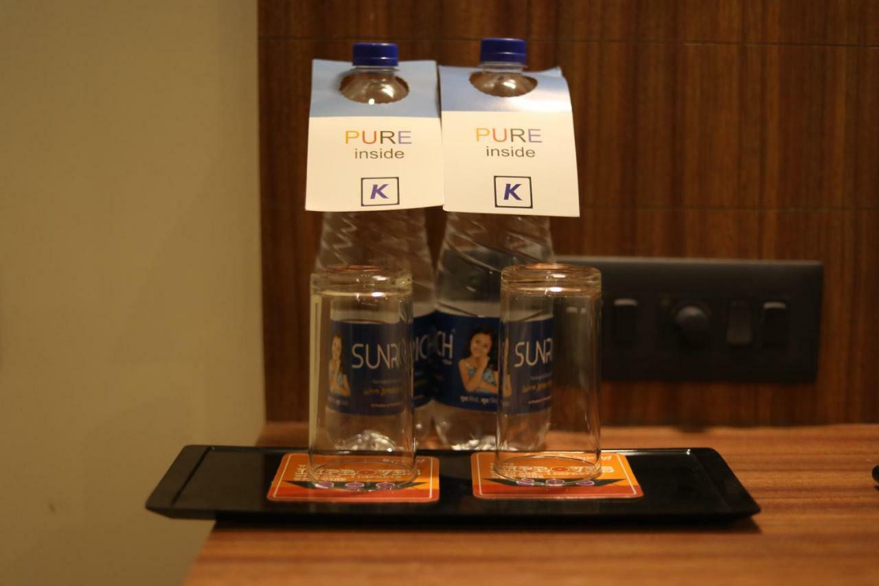 Kyriad Hotel Solapur By Othpl Zewnętrze zdjęcie