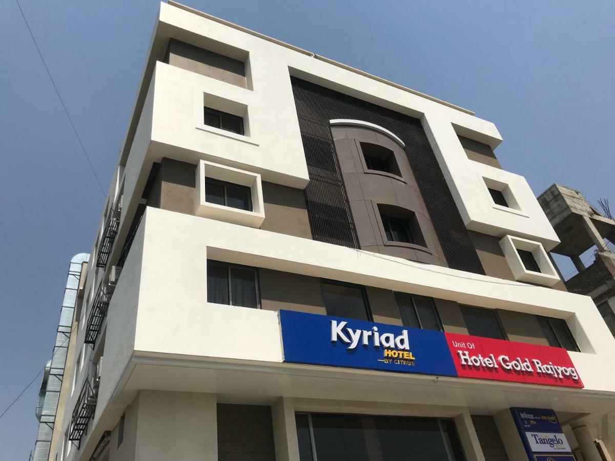 Kyriad Hotel Solapur By Othpl Zewnętrze zdjęcie