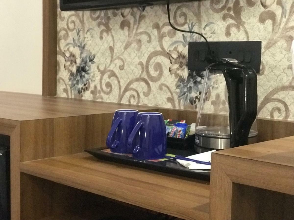 Kyriad Hotel Solapur By Othpl Zewnętrze zdjęcie