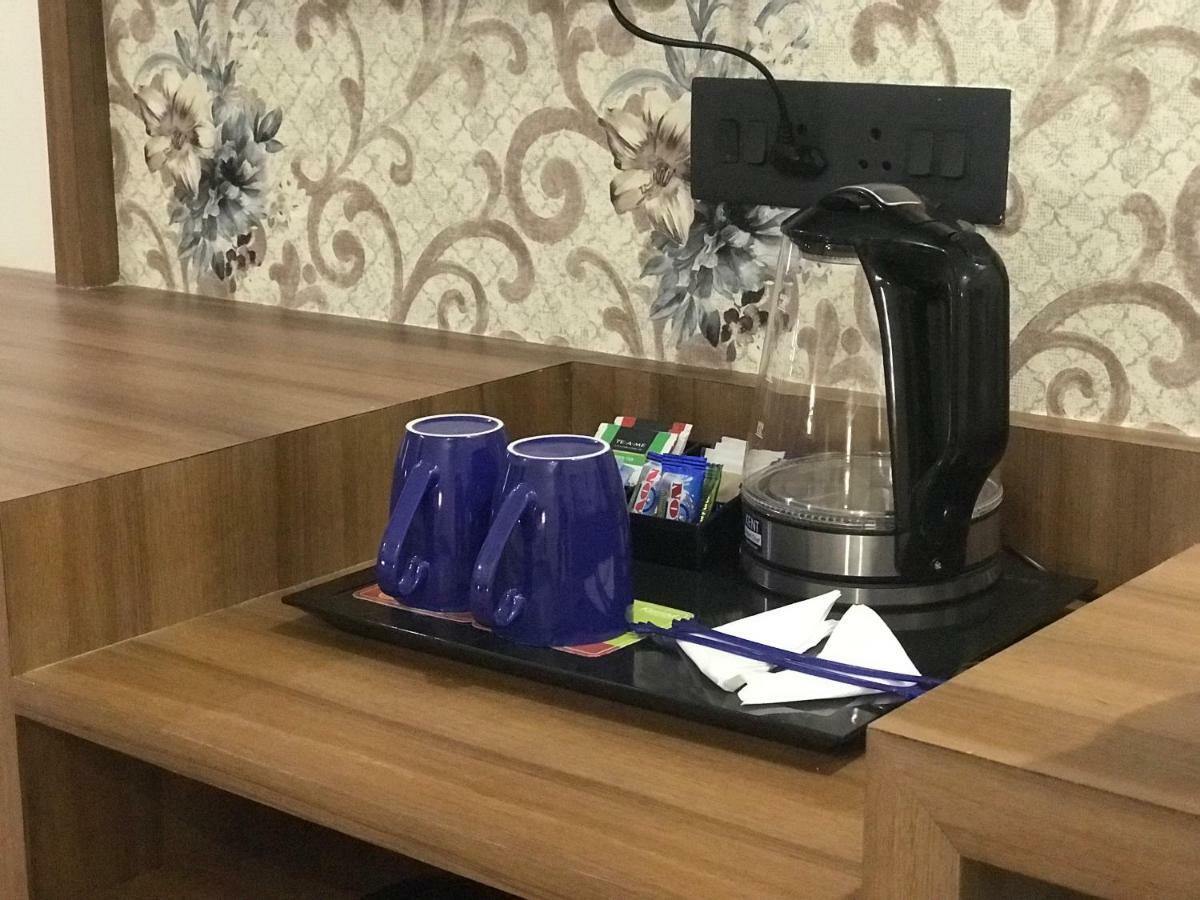 Kyriad Hotel Solapur By Othpl Zewnętrze zdjęcie
